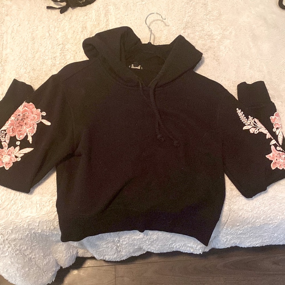 Guess embroidered crochet Crop hoodie